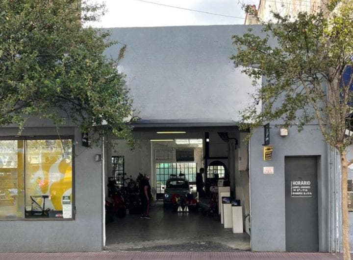 Local en Venta Sobre Av Cazón - Tigre - 2