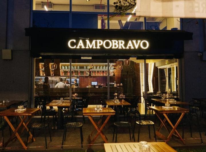 Venta Local Comercial de Campo Bravo de 135 m² + Cochera, en Puerto Madero - 2