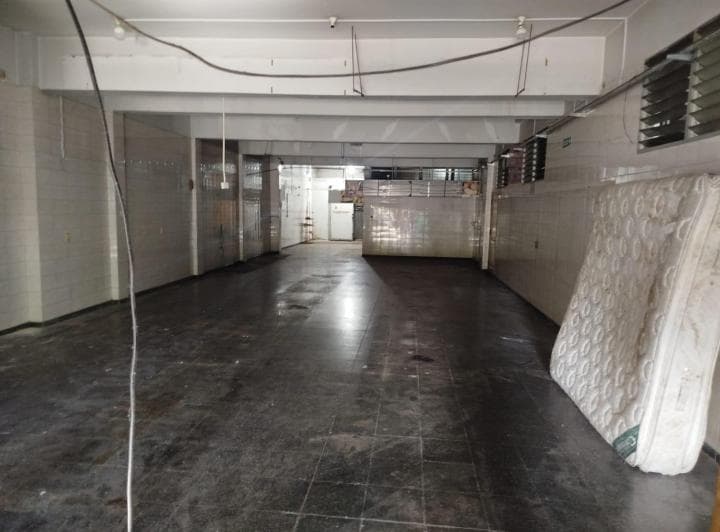 Local de Gran Metraje en Lugones Al 4400 - Oportunidad por Ubicación - 3