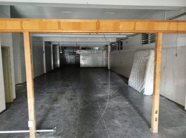 Local de Gran Metraje en Lugones Al 4400 - Oportunidad por Ubicación - 5