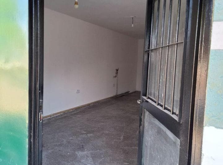 Local Comercial en Zona Residencial - 5