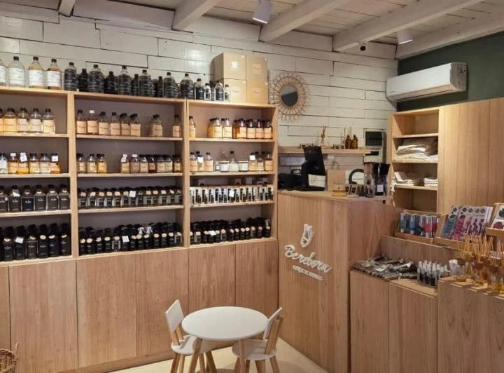 Local. | Mendoza 1731 - 4