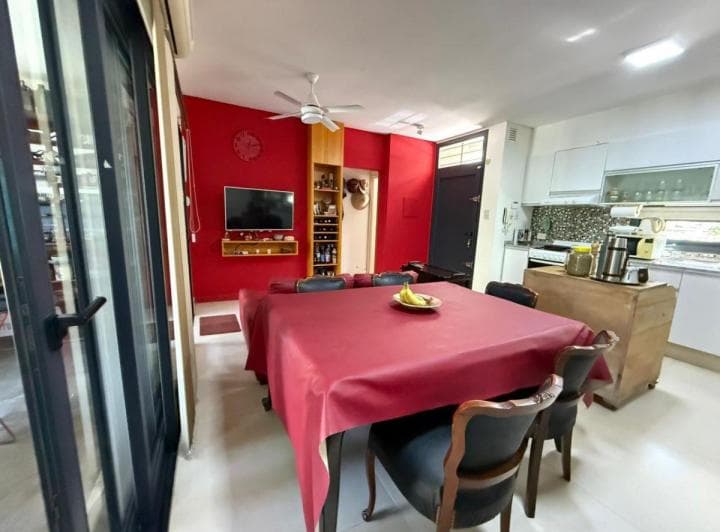 Hermosa Casa, Muy Sólida, de Excelente Calidad Constructiva en S. Viejo, Zona del Mate. J. Newvery - 3