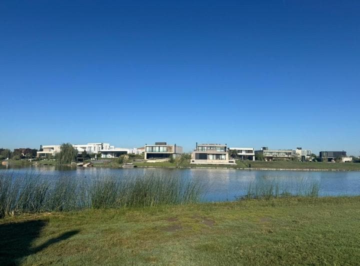 Venta de Lote a La Laguna en Muelles Puertos del Lago - 4