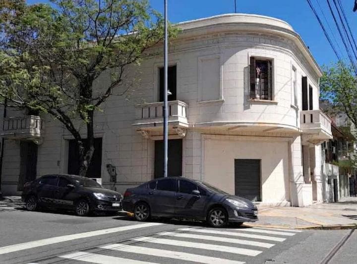 Local Esquina en Lote Propio - 2 Plantas - 3