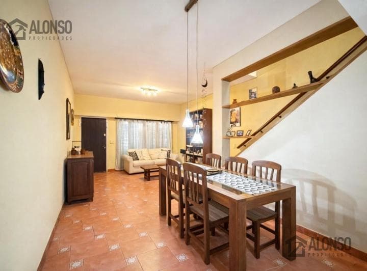 Venta - PH 4 Ambientes en Venta con 2 Cocheras - Lanús - 2