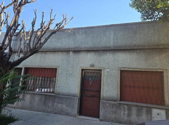 Casa en Venta Para 2 Familias - 2