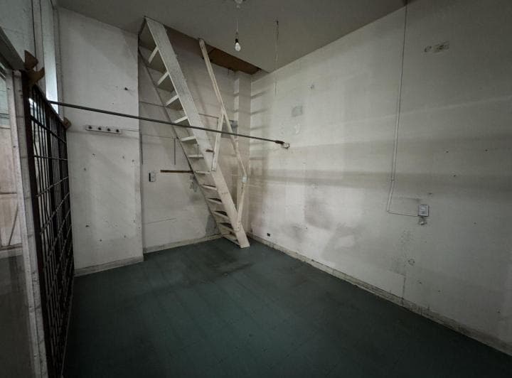 Local. | Cabildo, Avda. Al 3600 - 2