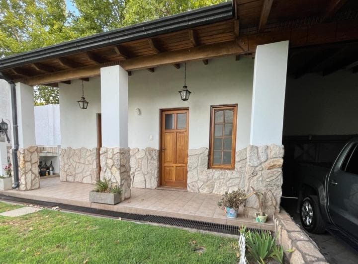 Venta/ Permuta - Quincho con Cochera Sobre Lote de 330 m² - Cañada de Gómez, Santa Fe - 3
