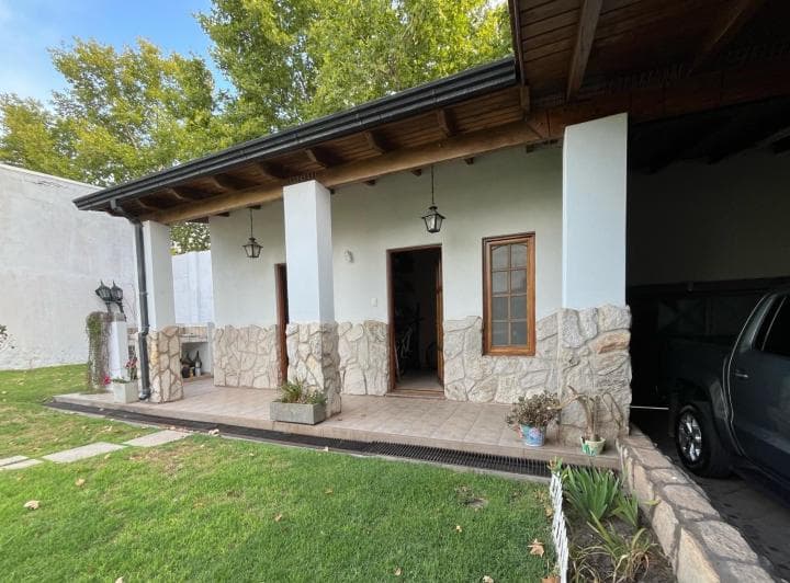 Venta/ Permuta - Quincho con Cochera Sobre Lote de 330 m² - Cañada de Gómez, Santa Fe - 4