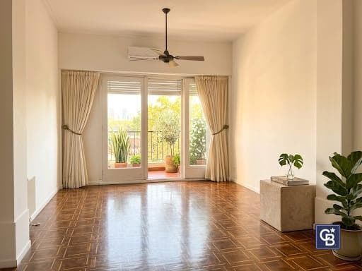 Alquiler de Departamento 4 Ambientes con 2 Terrazas Propias Excelente Estado en Recoleta - 2