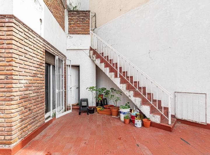 Venta Casa 4 Ambientes C/ Patio/ Terraza y Cochera - 2