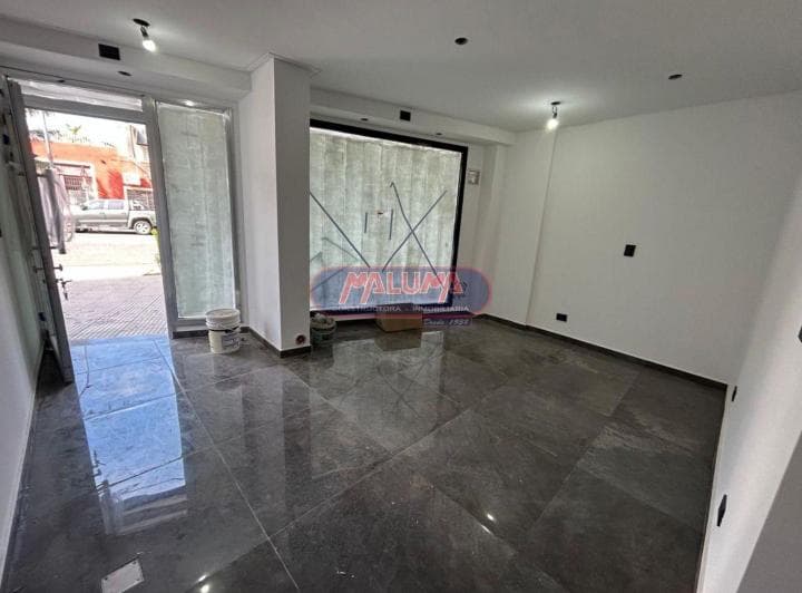 Local. | Av Emilio Castro Al 6100 - 3