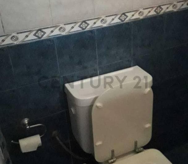 Casa en Venta en Hernandez 2 Dorm. - 5
