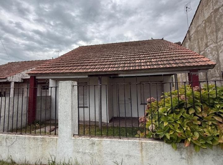 Casa en Venta con Importante Lote de 350 m Mar del Plata - 2