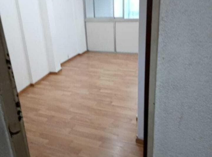 Oficina en Alquiler en Avellaneda, G. B. a. Zona Sur, Argentina - 2