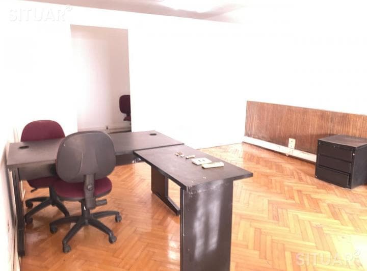 Venta o Alquiler Oficina en Monserrat - 3