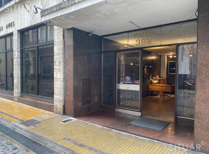 Venta o Alquiler Oficina en Monserrat - 2