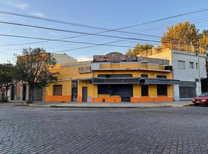 Casita en Polo Gastronomico PH Ideal Depósito o Hacer - 3
