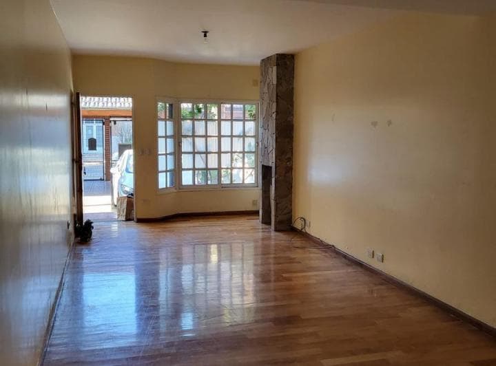 Alquiler Temporario por 1 Año! Villa Urquiza - Excelente Triplex 5 Amb C/3 Baños, Jardín y Cochera - 4