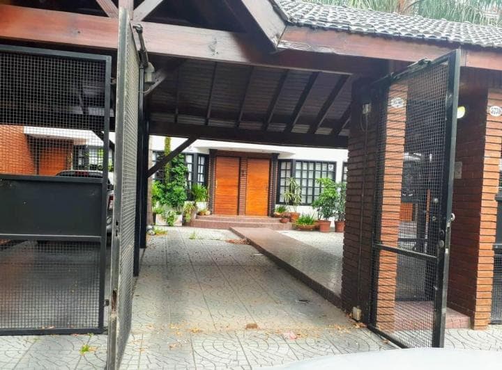 Alquiler Temporario por 1 Año! Villa Urquiza - Excelente Triplex 5 Amb C/3 Baños, Jardín y Cochera - 2