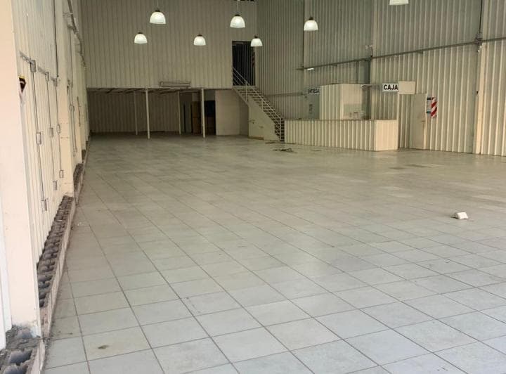 Local Comercial Sobre Av Libertador Este, Santa Lucia - 2