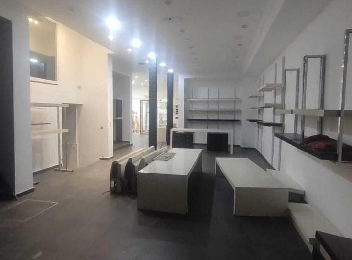 Recoleta | Local 164 m² | Guido 1900 | Alto Tránsito Comercial - 2