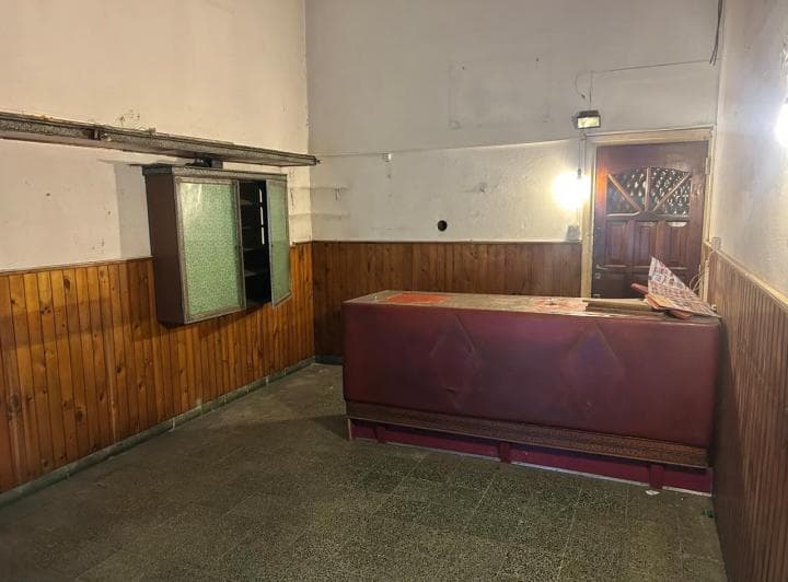 Alquler Local con Vivinda en Villa Luro. 50 m² de Local y 110 m² de Vivienda o Oficina. - 5