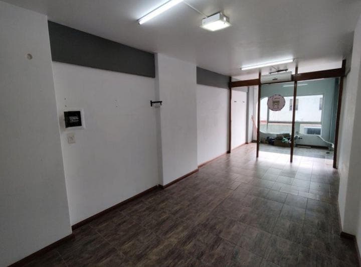 Oficina en Venta en Pleno Centro de Avellaneda - 2