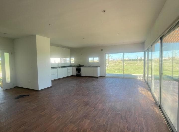 Casa a La Venta en San Sebastian - 4