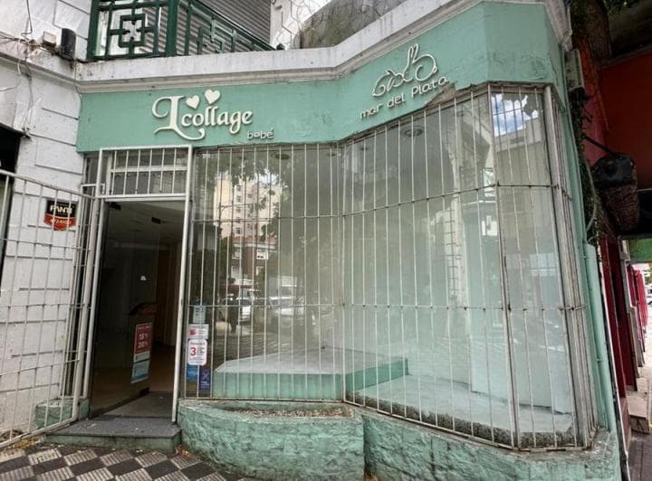 Venta Local Comercial con Patio Balcon Al Frente Centro - 2