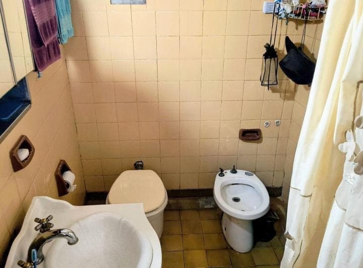 Inversión Inteligente: PH a Refaccionar Al Frente Sin Expensas en Zona de Gran Demanda. - 3