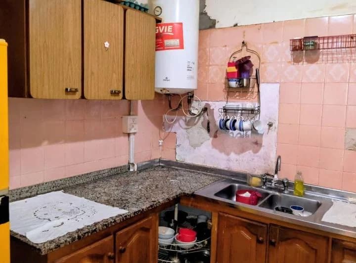 Inversión Inteligente: PH a Refaccionar Al Frente Sin Expensas en Zona de Gran Demanda. - 2