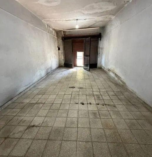 Venta de 4 Locales en Caseros. - 3