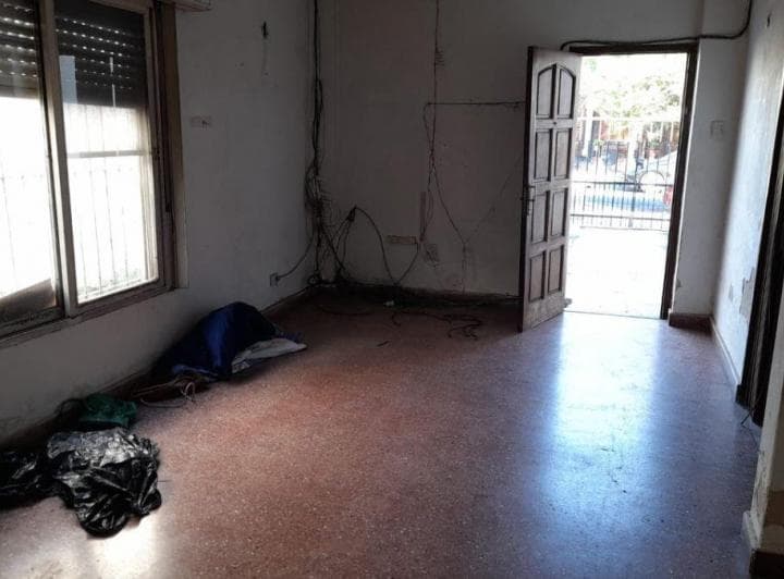 Oportunidad Propiedad en Lote Propio 10 X 30 a Reciclar - 3