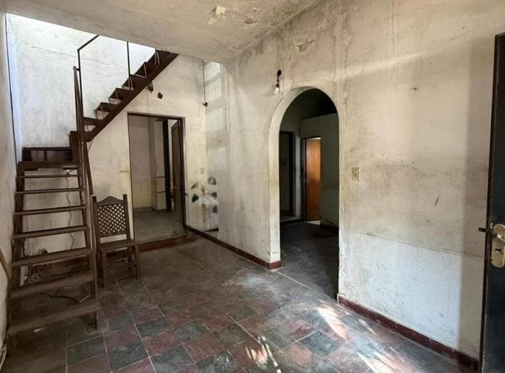 Lote Propio 8,66 X 27 – 2 Deptos 3 Amb – a m Mercado de Frutas – a 2 Cuadras de General Paz - 2
