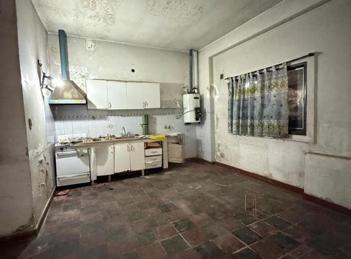 Lote Propio 8,66 X 27 – 2 Deptos 3 Amb – a m Mercado de Frutas – a 2 Cuadras de General Paz - 4