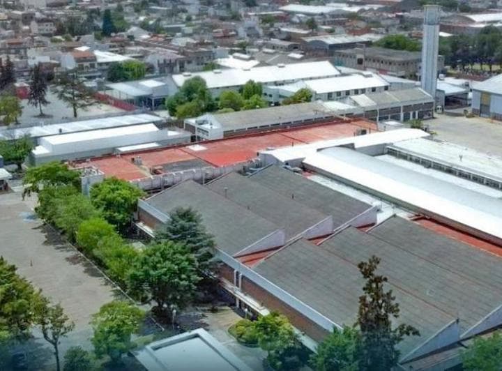 Alquila Depósito de 3600 m² en La Tablada - 2