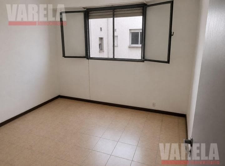 Departamento en Venta 4 Amb. Piso 3° X Escalera - Av San Pedrito 300 - Flores U$s 68.000 - 3