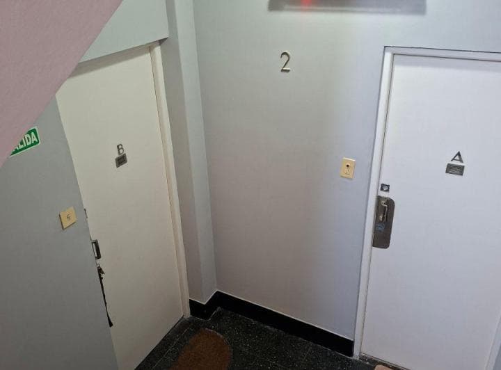 Departamento de 60 m² con 3 Dorm. " a Refaccionar " en Venta en Balvanera - 4