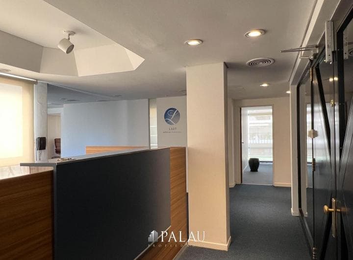 Excelente Piso de Oficinas de 263 m² - 5