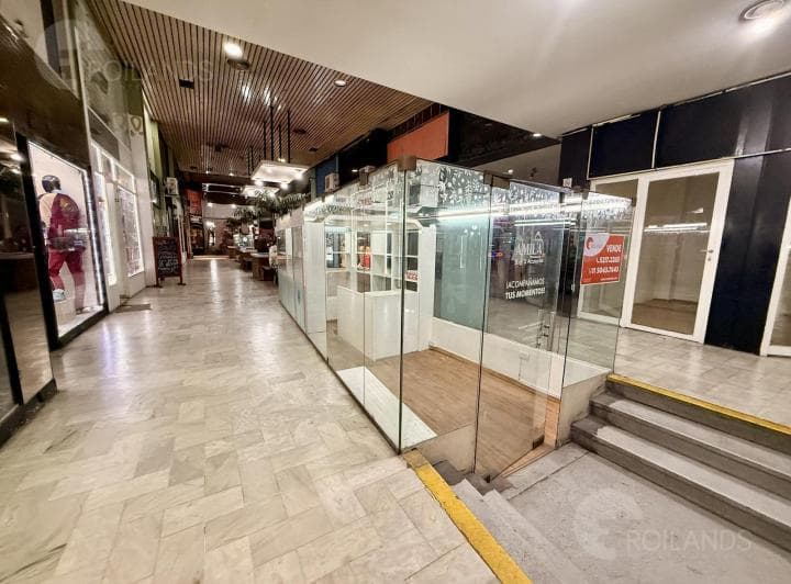 Góndola Comercial en Venta en Galería Flores Center - 3