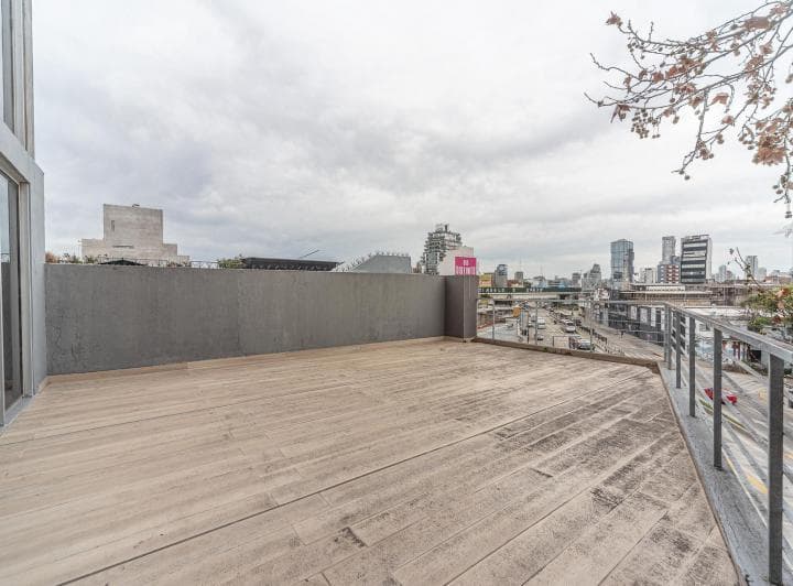 Venta Oficina Comercial con Patio y Terraza, Villa Crespo Palermo. - 3