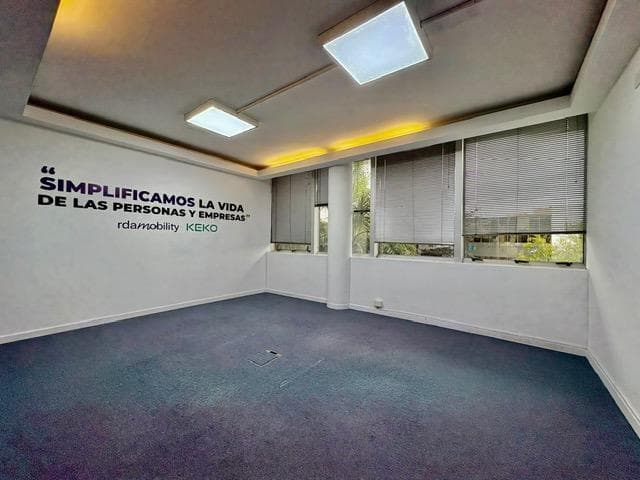 Oficina en Alquiler - 5