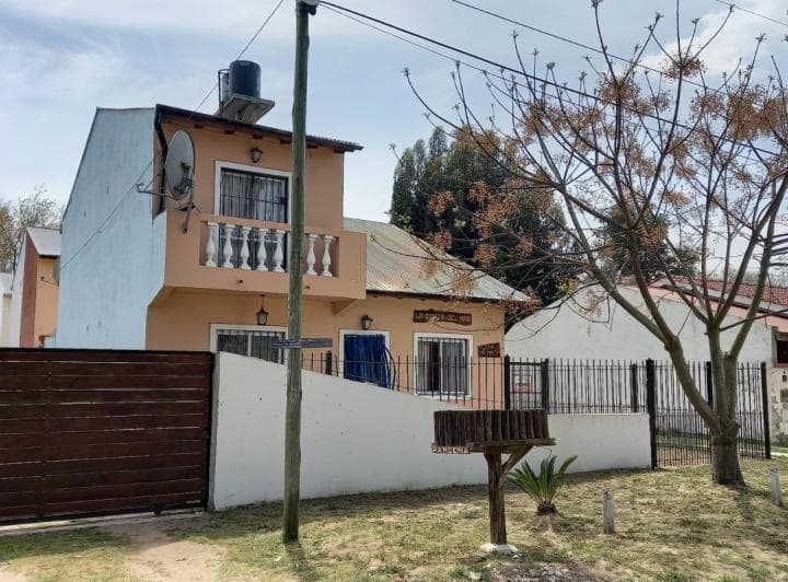 Casa en Venta - 2 Dorm. 2 Baños - Mar del Tuyú - 2