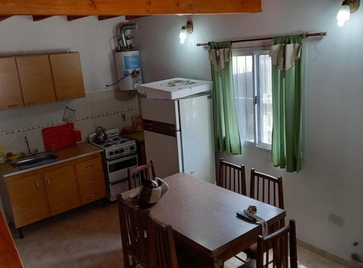 Casa en Venta - 2 Dorm. 2 Baños - Mar del Tuyú - 5