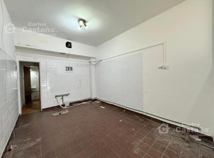 Local de 30 m² con Baño - 4