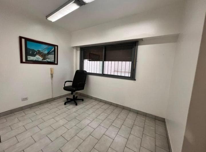 Departamento Oficina Uso Profesional en Alquiler en Moron - 2