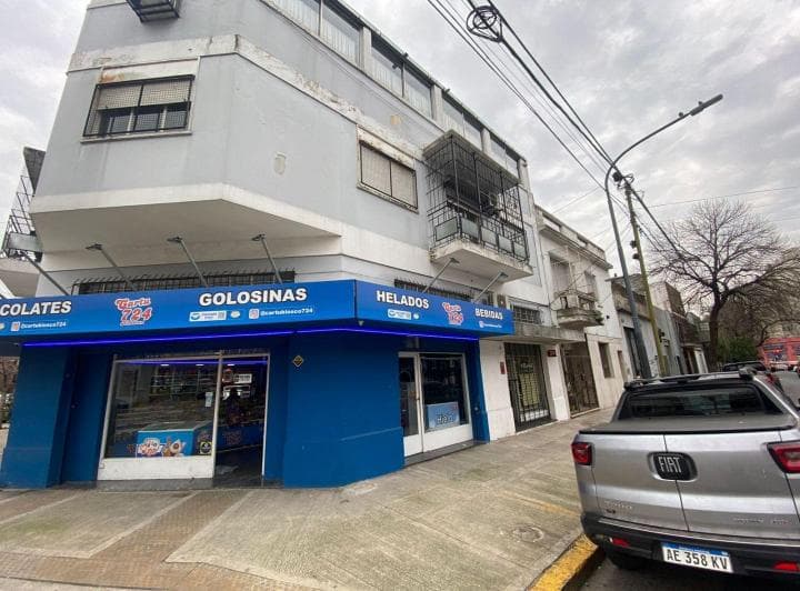 Venta en Block Locales y Departamentos - 2