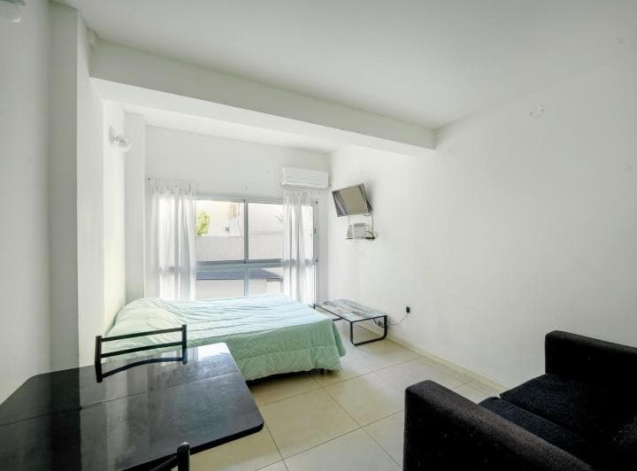 Monoambiente Amoblado con Amenities en Alquiler Temporario en Almagro - 3